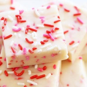 Delicious Valentine's Day Inspired 3 ingredient Fudge!